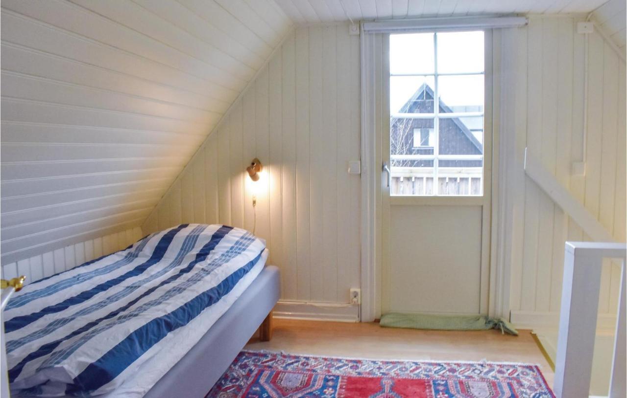 2 Bedroom Gorgeous Home In Hoellviken Екстер'єр фото